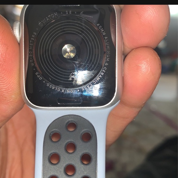 Apple Watch series’s 3 & Apple Watch series’s se - Picture 3 of 4
